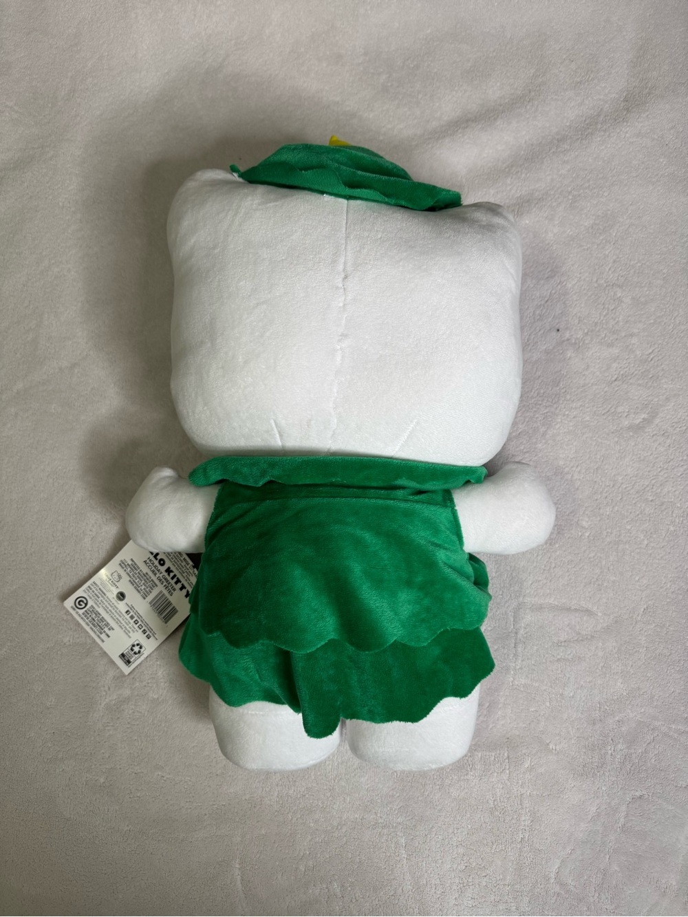 Hello Kitty Christmas Tree Greeter​ - Picture 3 of 3